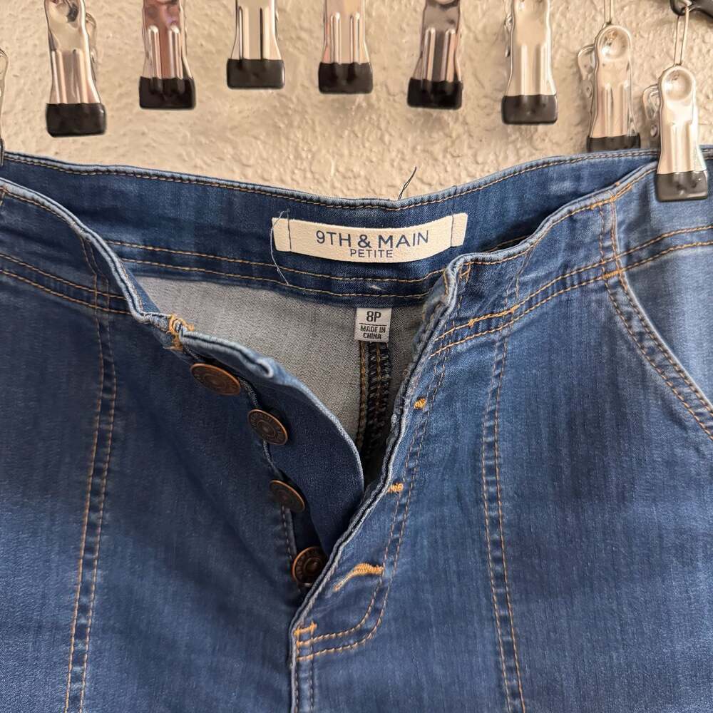 9th & Main Petite High-Rise Wide Leg Crop Jeans with Button Fly - Picture 2 of 3